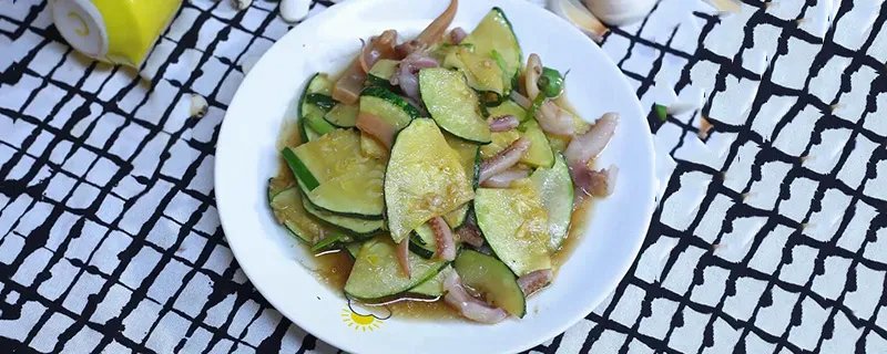 什么炒鱿鱼好吃 家常炒鱿鱼做法