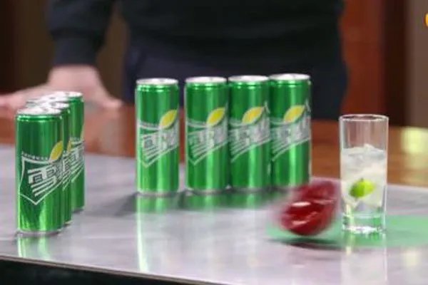 江小白加雪碧什么意思 被网友戏称是“情人的眼泪”