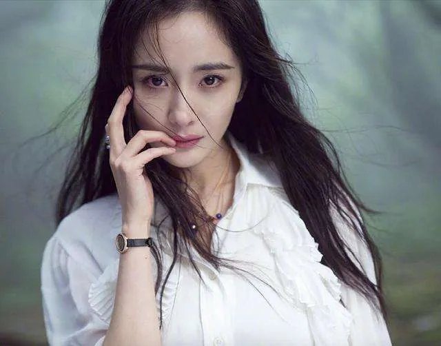 如何看待杨幂素颜？