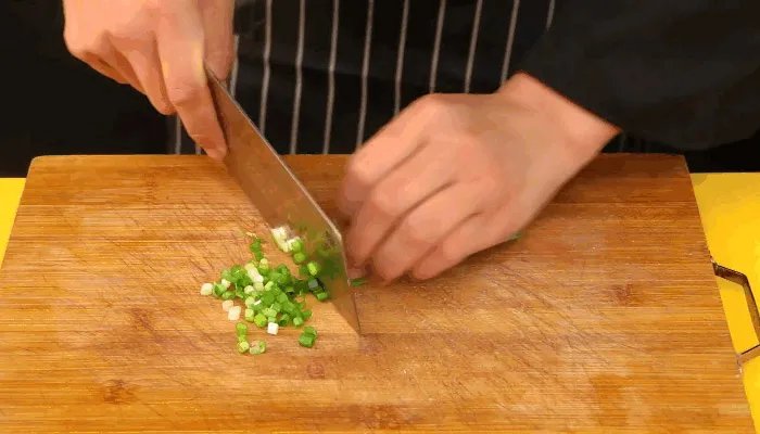 鱼子酱怎么做 鱼子酱的做法