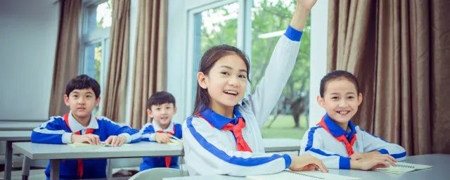 只缘身在此山中的前一句 只缘身在此山中上一句是什么