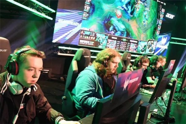 英雄联盟十大震撼歌曲：平地而起，再次创造辉煌