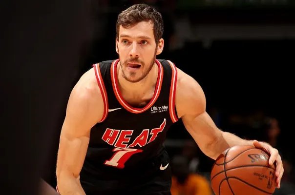 现同效力于NBA的博格达诺维与博格达诺维奇相比，两者实力谁更胜一筹？