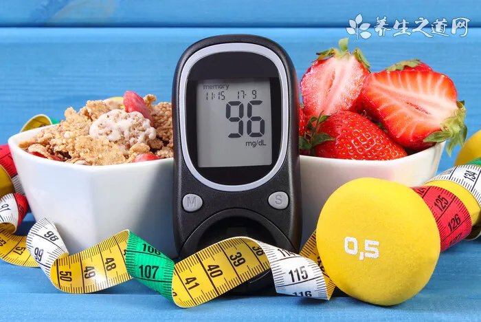 four loko四洛克什么味道最好喝，粉粉的水蜜桃口味最受女生欢迎