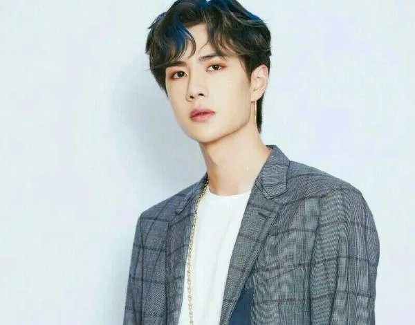 组团去烧王一博裤子是什么梗,为何能登上热搜?