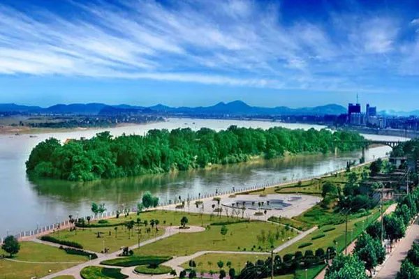 中国十大鬼城城市排名:第二名惨到房价50元一平都无人问津