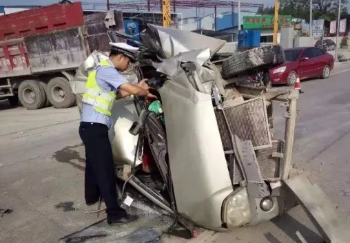 吉林发生惨烈车祸致2死,造成这起交通事故的原因是什么?