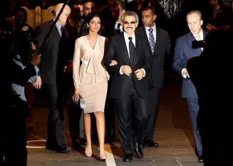 沙特王子的妻子们图片 沙特老国王奢侈生活揭秘