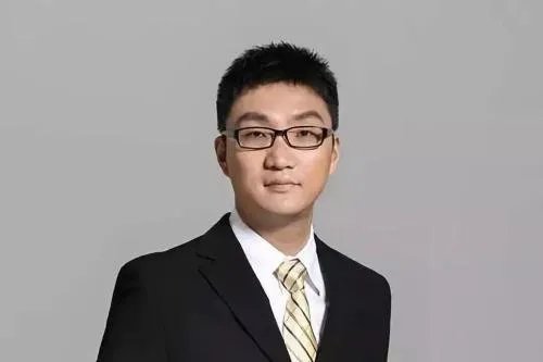 黄峥辞任拼多多董事长，他这么做的理由是什么？