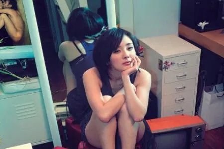 男人装杨幂图片欣赏 诱人长腿显妩媚诱惑