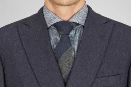 深色正装是什么样的衣服