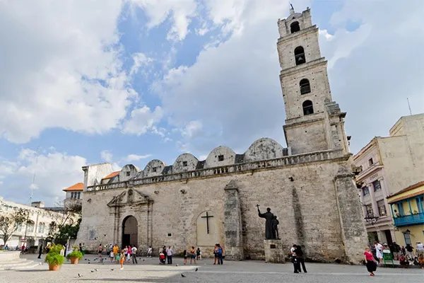 世界十大亲华国家 古巴、伊朗上榜，第九曾将航母卖给中国