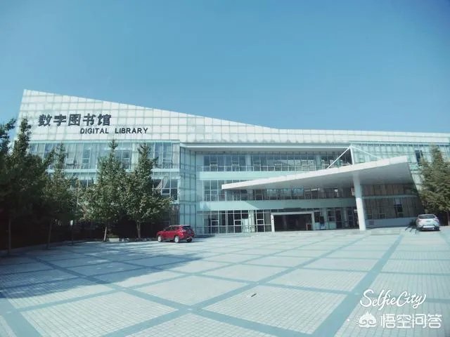 重庆邮电大学的一些专业，为什么录取分数线会超过一本线？