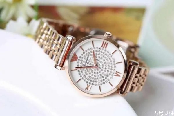 阿玛尼满天星什么档次 阿玛尼满天星能戴多久