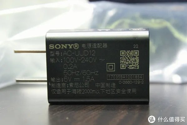 体积小、重量轻、参数强大:SONY 索尼 A6300 APS-C画幅 微单相机