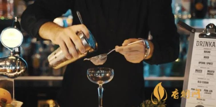 酒吧洋酒加什么调？来看酒吧调酒师的独家秘籍