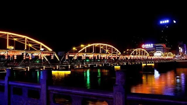 兰州黄河大桥有什么特点？