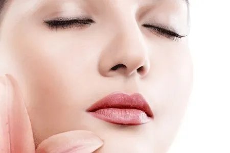 皮肤黑怎么变白