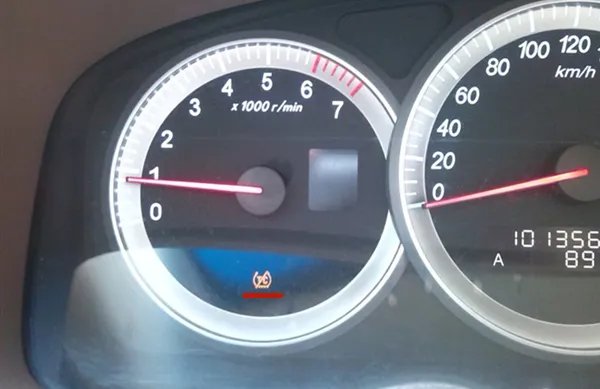 车子出现tc标志是什么意思,车上出现TC标志