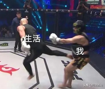 一龙KO药水哥，超过6000万人观看直播，俩人一战创造三个梗，你怎么看？