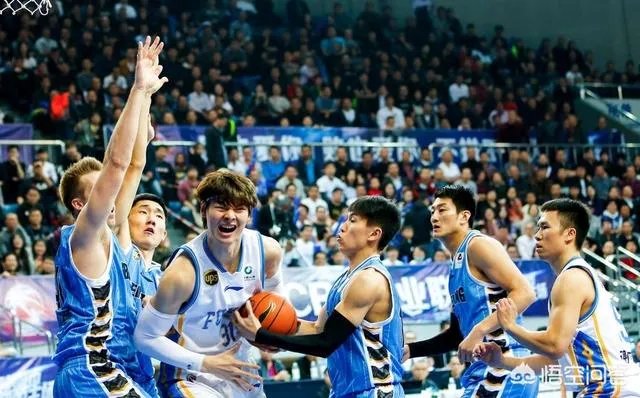 福建男篮今年联赛的战绩不错，你觉得福建男篮最好成绩会是第几名？为什么？