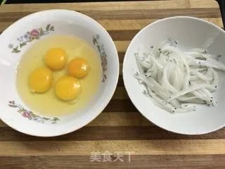 银鱼炒蛋