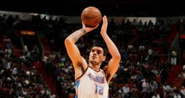 史蒂文·亚当斯的人物评价