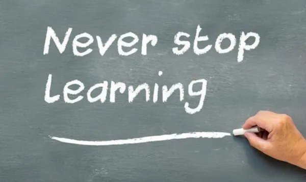 here I am 和I am here的区别