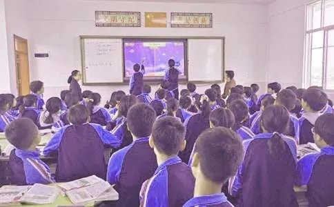 七月的天山教学反思