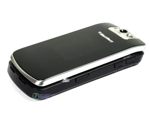 首款翻盖BlackBerry 黑莓8220试用手记
