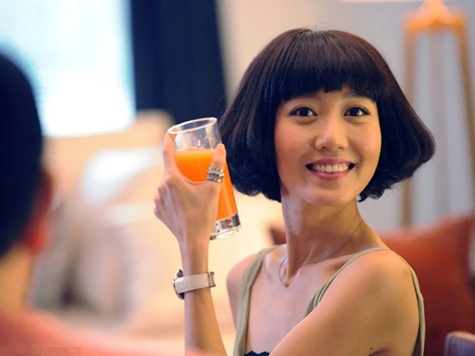 高露是高圆圆的妹妹吗 高露和靳东是什么关系