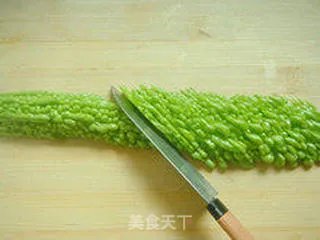 清热解毒—凉拌苦瓜