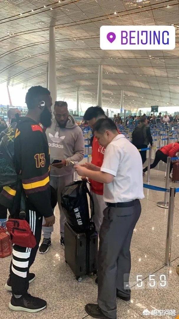 哈登2019中国行随行人员与著名街球大师吴悠发生冲突，你怎么看？