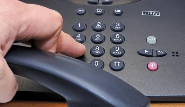 02795522号码 我把真实情况都告诉他了怎么办