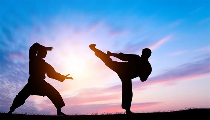 李小龙的师傅是谁 谁是李小龙的师傅