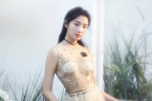 关晓彤洗澡光身的照片 皮肤很好鹿晗被说好享受