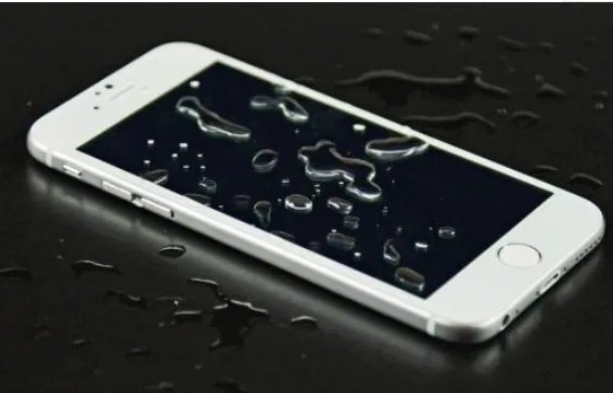 手机进水开不了机了，怎么办