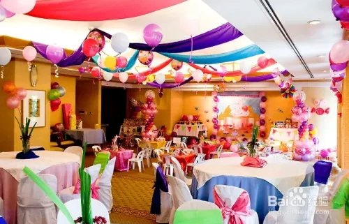 如何用气球装饰？