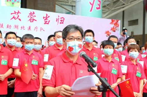 “德叔”回家啦！广东省中医院援助湖北医疗队88名英雄全体平安返院