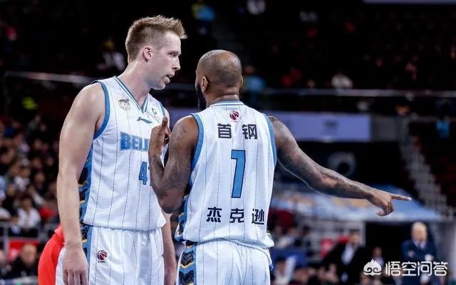 北京男篮主帅能不能带领北京男篮进入2019年篮球联赛四强？