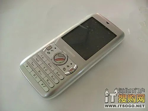 问苍茫大地“六”款新品手机谁主沉浮