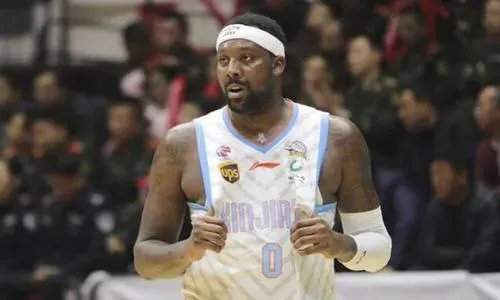 新疆队目前是什么情况？