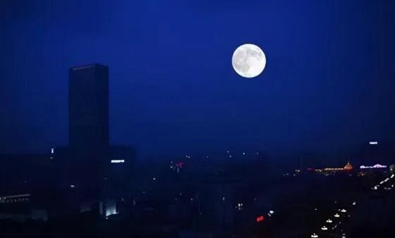 2021年首个超级月亮在全球升起 2021首场超级月亮最佳观测时间