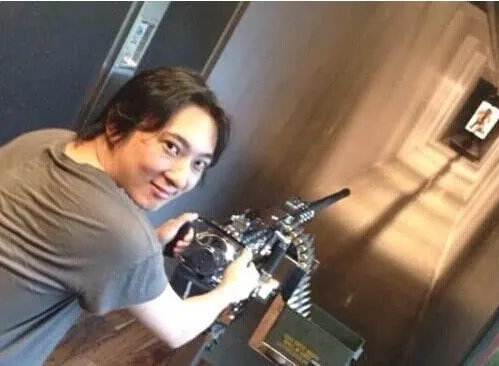 变形记王思聪上演漂泊在黄土地的霸道总裁 就是这么任性