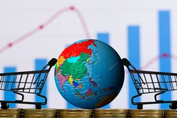 时隔2年多离岸人民币汇率再“破7”，对普通人的影响有哪些？