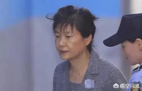 66岁朴槿惠拘捕期限再延长，你认为朴槿惠还要被拘捕多久？