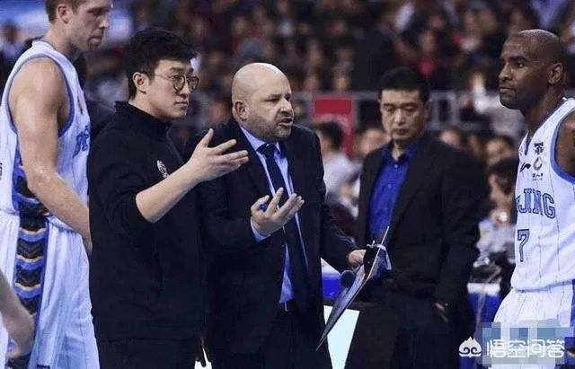 北京男篮主帅能不能带领北京男篮进入2019年篮球联赛四强？