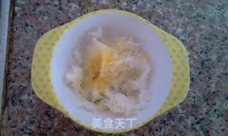 冰糖银耳莲子羹