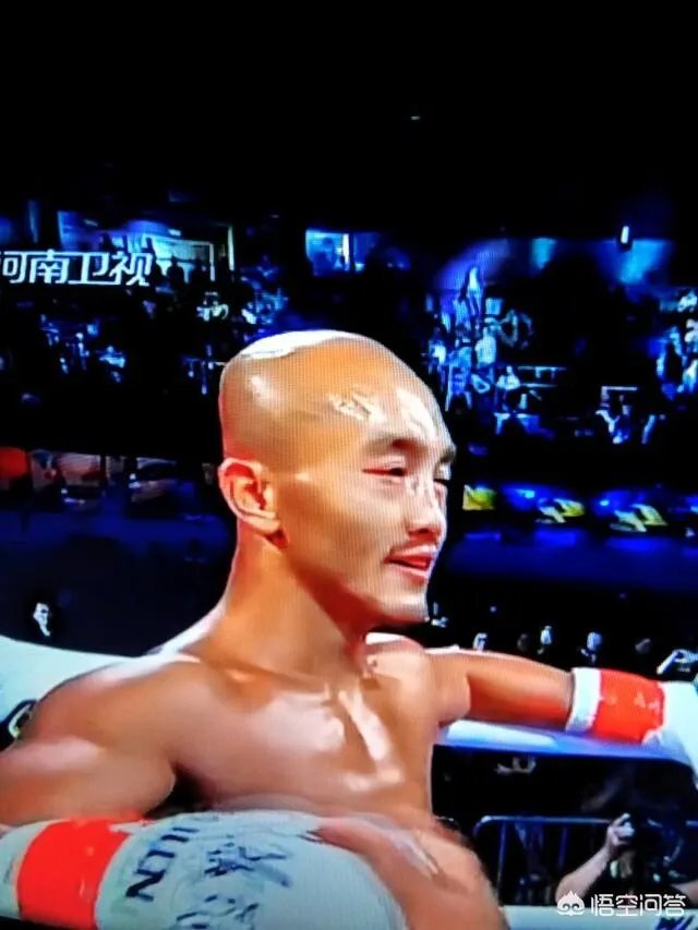 一龙第一局在两分钟之内就遭杀玉狼KO，如何看一龙的表现？