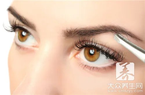 眉心疼痛是什么原因？